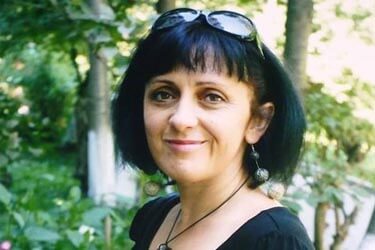 Дара Корній